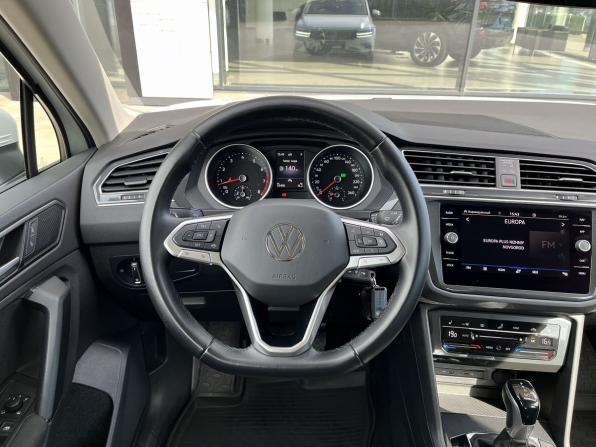 Volkswagen Tiguan II Рестайлинг с пробегом 2021 года, цена 3 220 000 рублей, 33390 км, внедорожник, Автокод Объявления