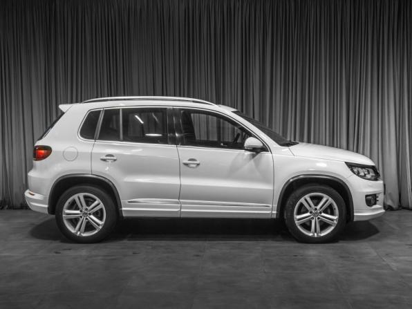 Volkswagen Tiguan I Рестайлинг с пробегом 2014 года, цена 2 059 000 рублей, 152239 км, внедорожник, Автокод Объявления