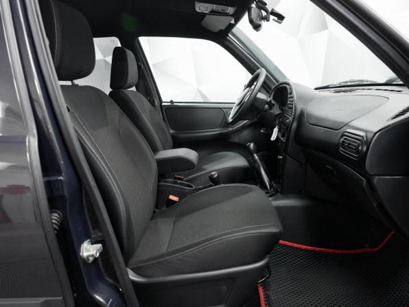 Chevrolet Niva I Рестайлинг с пробегом 2018 года, цена 818 000 рублей, 91763 км, внедорожник, Автокод Объявления