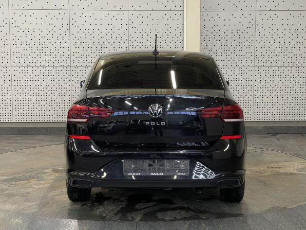 Volkswagen Polo VI с пробегом 2021 года, цена 885 000 рублей, 63080 км, лифтбек, Автокод Объявления
