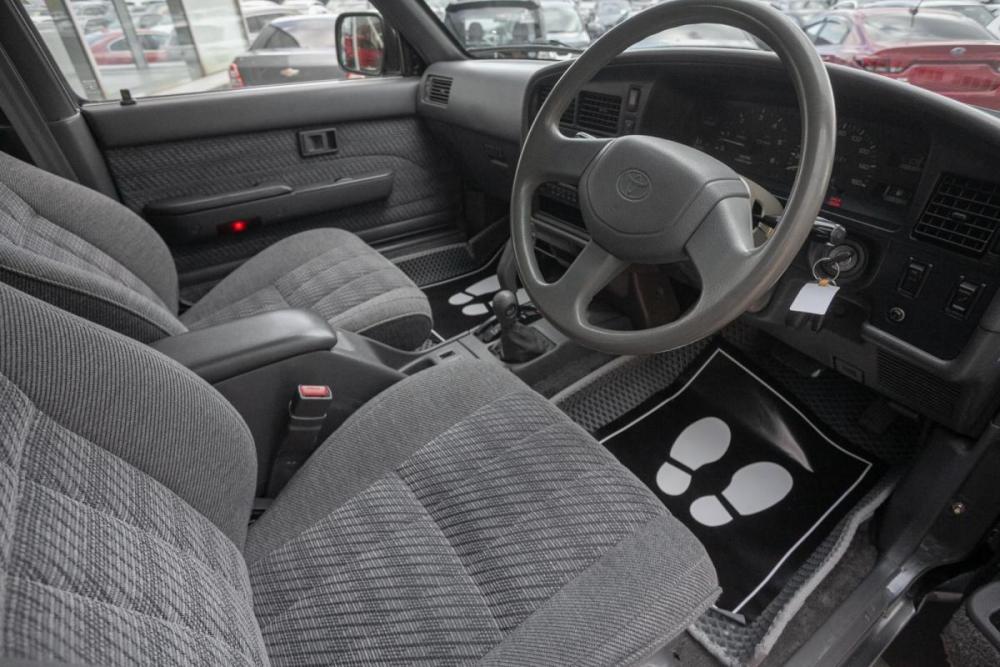 Toyota Hilux Surf II Рестайлинг Иркутск  - изображение 9