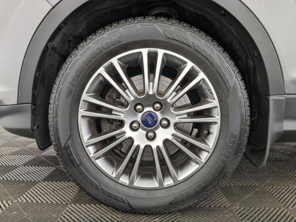 Ford Kuga II с пробегом 2013 года, цена 1 500 000 рублей, 68511 км, внедорожник, Автокод Объявления