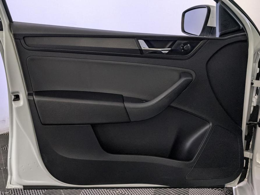 Skoda Rapid I Рестайлинг Москва  - изображение 19