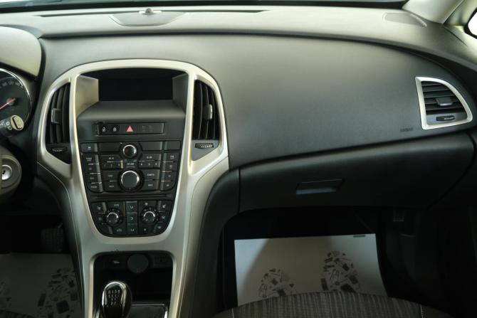 Opel Astra J с пробегом 2012 года, цена 929 000 рублей, 104000 км, хэтчбек, Автокод Объявления