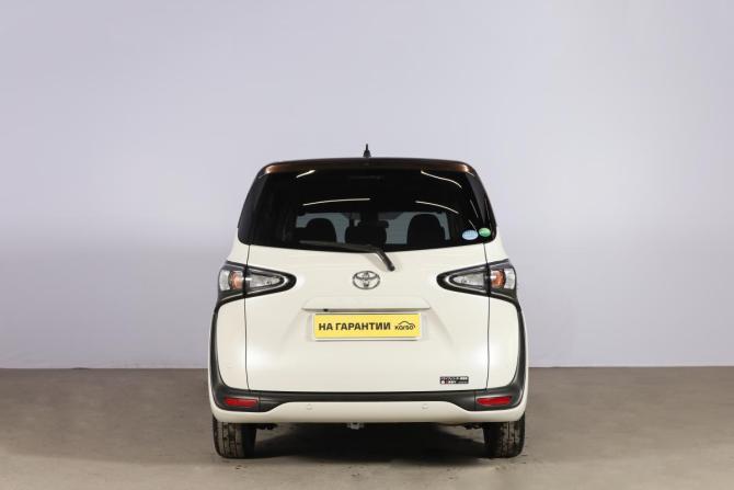 Toyota Sienta II Рестайлинг с пробегом 2020 года, цена 1 849 000 рублей, 44500 км, компактвэн, Автокод Объявления