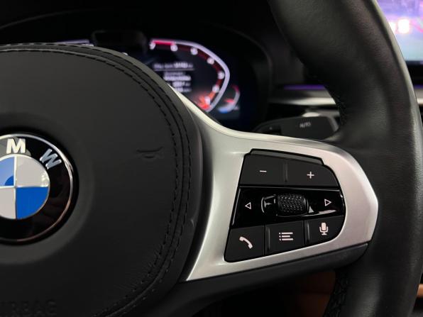 BMW 5 серии VII (G30/G31/G38) Рестайлинг с пробегом 2022 года, цена 4 999 000 рублей, 51744 км, седан, Автокод Объявления