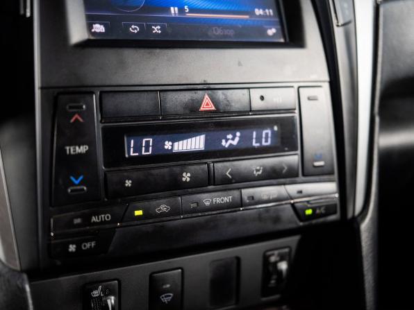 Toyota Camry VII (XV50) Рестайлинг с пробегом 2015 года, цена 2 130 000 рублей, 199146 км, седан, Автокод Объявления