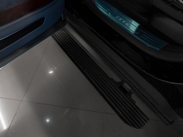 Zeekr 9X с пробегом 2025 года, цена 10 800 000 рублей, 50 км, внедорожник, Автокод Объявления