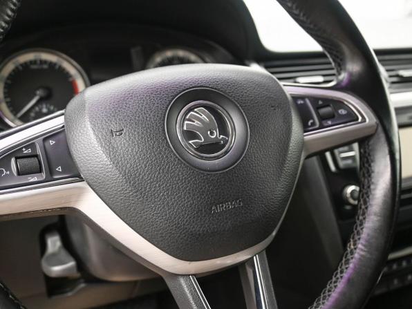 Skoda Rapid I с пробегом 2016 года, цена 1 079 000 рублей, 178573 км, лифтбек, Автокод Объявления