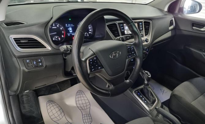 Hyundai Solaris II с пробегом 2019 года, цена 1 280 000 рублей, 84115 км, седан, Автокод Объявления