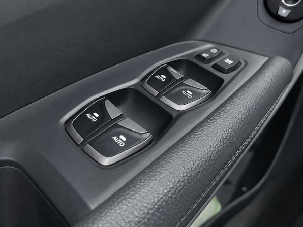 Hyundai Santa Fe III Рестайлинг с пробегом 2016 года, цена 1 969 000 рублей, 213438 км, внедорожник, Автокод Объявления