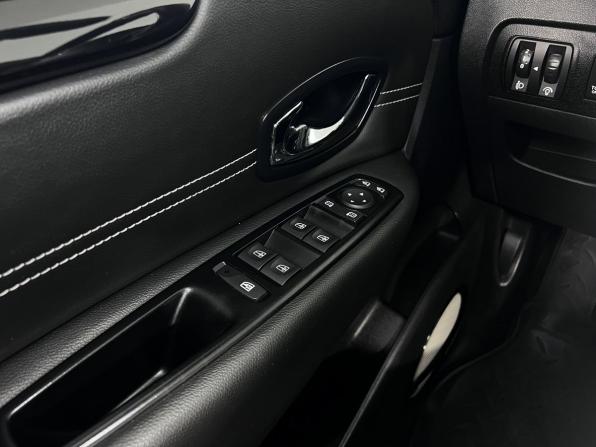 Renault Scenic III Рестайлинг 2 с пробегом 2015 года, цена 1 250 000 рублей, 147544 км, компактвэн, Автокод Объявления