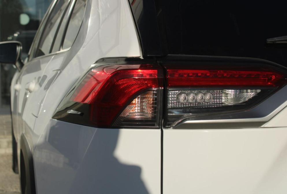 Toyota RAV4 IV (XA40) Рестайлинг Саратов  - изображение 10