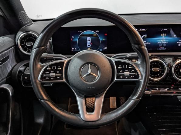 Mercedes-Benz A-Класс IV (W177) с пробегом 2020 года, цена 2 545 000 рублей, 49500 км, седан, Автокод Объявления