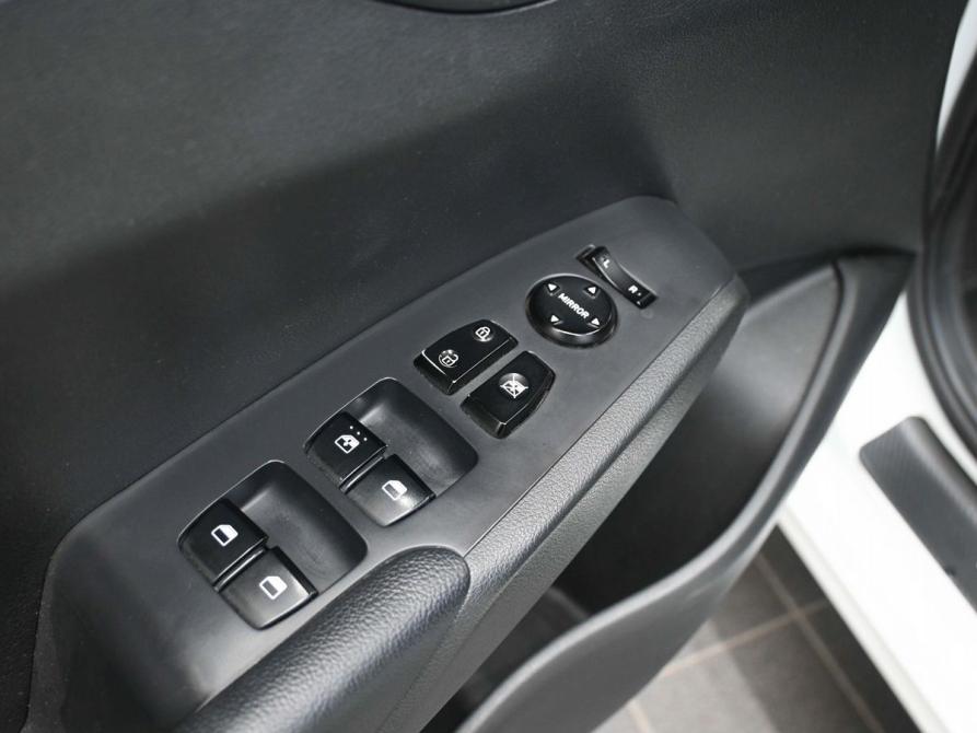 Hyundai Solaris II Рестайлинг Ростов-на-Дону  - изображение 19