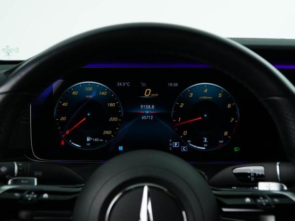 Mercedes-Benz E-Класс V (W213 S213 C238) Рестайлинг с пробегом 2021 года, цена 4 999 434 рубля, 65712 км, седан, Автокод Объявления