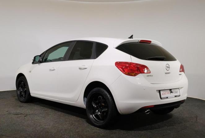 Opel Astra J с пробегом 2012 года, цена 650 000 рублей, 183161 км, хэтчбек, Автокод Объявления