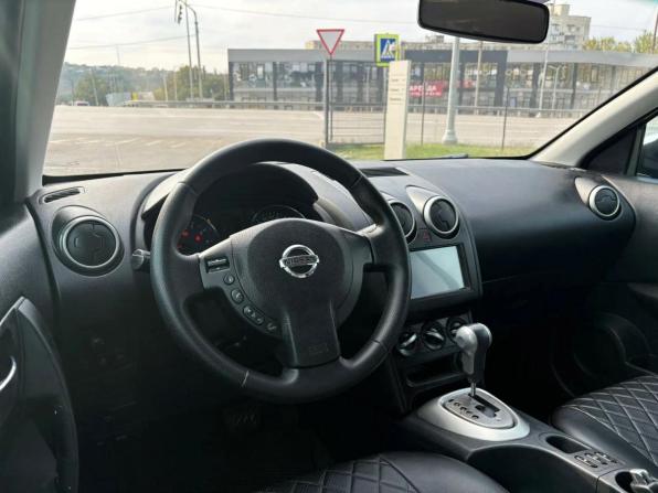 Nissan Qashqai I Рестайлинг с пробегом 2010 года, цена 880 000 рублей, 232199 км, внедорожник, Автокод Объявления