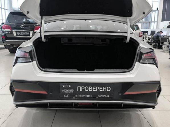 Hyundai Elantra VII (CN7) Рестайлинг с пробегом 2024 года, цена 1 880 000 рублей, 124000 км, седан, Автокод Объявления