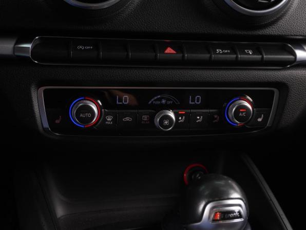 Audi A3 III (8V) с пробегом 2015 года, цена 1 775 000 рублей, 142378 км, седан, Автокод Объявления
