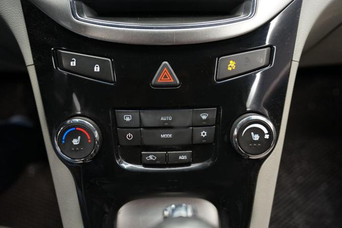Chevrolet Orlando I с пробегом 2012 года, цена 1 299 000 рублей, 175000 км, минивэн, Автокод Объявления