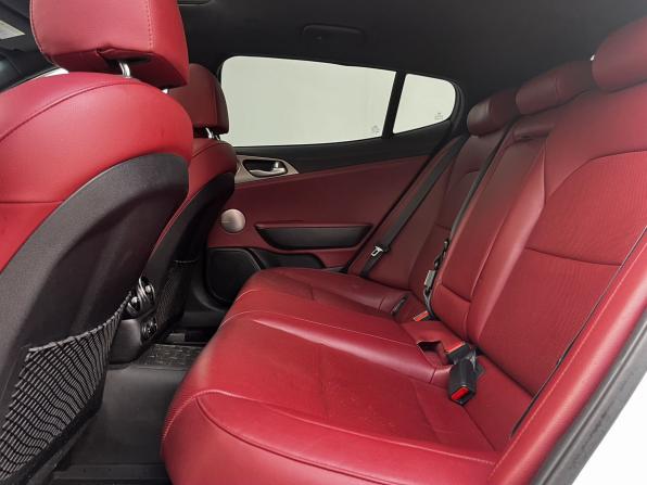 Kia Stinger I с пробегом 2019 года, цена 2 730 000 рублей, 75000 км, лифтбек, Автокод Объявления