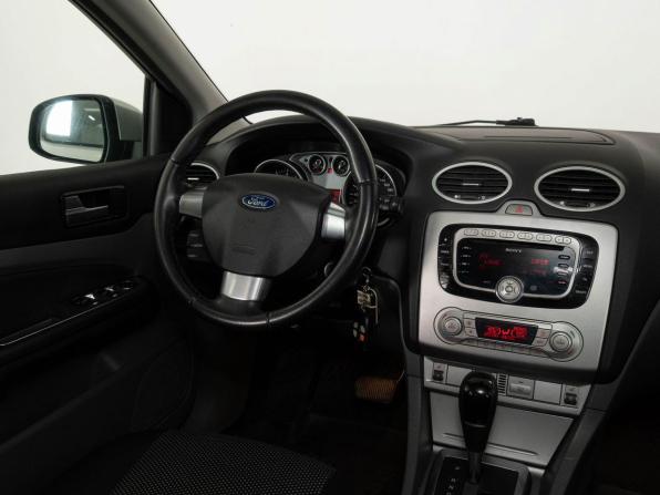 Ford Focus II Рестайлинг с пробегом 2010 года, цена 660 000 рублей, 263260 км, седан, Автокод Объявления