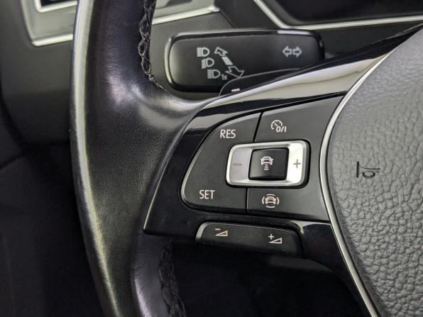Volkswagen Tiguan II с пробегом 2019 года, цена 2 750 000 рублей, 138492 км, внедорожник, Автокод Объявления