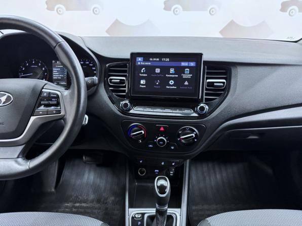 Hyundai Solaris II Рестайлинг с пробегом 2020 года, цена 1 390 000 рублей, 113602 км, седан, Автокод Объявления