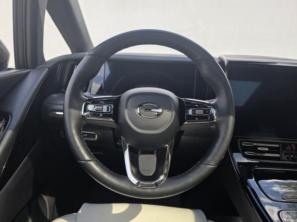 GAC Trumpchi M8 II с пробегом 2024 года, цена 4 730 000 рублей, 37927 км, минивэн, Автокод Объявления