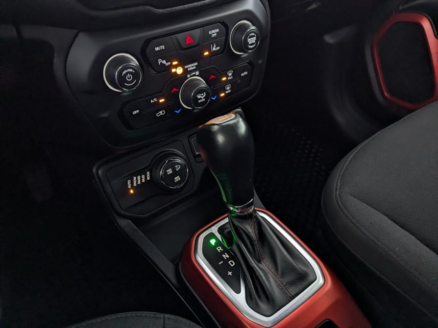 Jeep Renegade I Рестайлинг Москва  - изображение 30