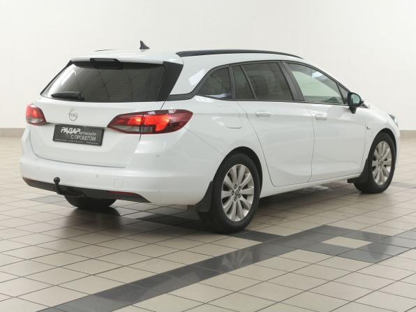 Opel Astra K с пробегом 2018 года, цена 1 099 000 рублей, 229500 км, универсал, Автокод Объявления