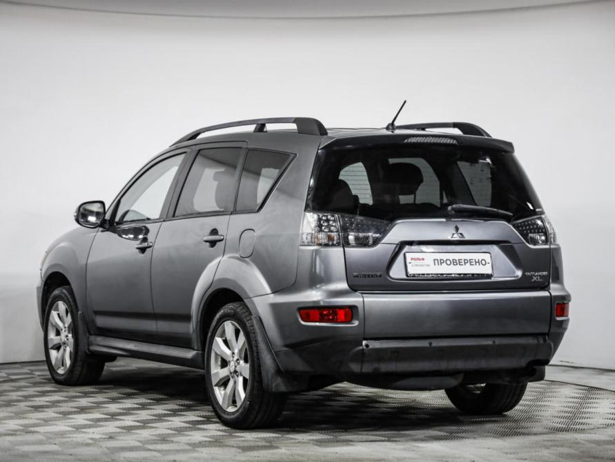 Mitsubishi Outlander II Рестайлинг Санкт-Петербург  - изображение 7