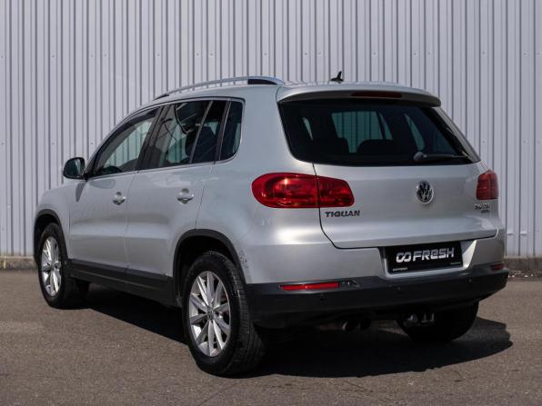 Volkswagen Tiguan I Рестайлинг с пробегом 2013 года, цена 1 299 000 рублей, 235026 км, внедорожник, Автокод Объявления