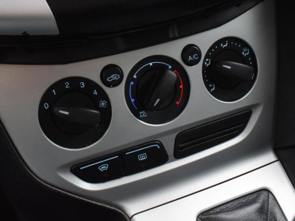 Ford Focus III с пробегом 2012 года, цена 845 000 рублей, 209605 км, седан, Автокод Объявления