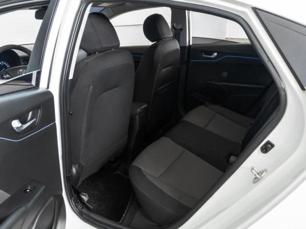 Hyundai Solaris II с пробегом 2017 года, цена 1 319 000 рублей, 191185 км, седан, Автокод Объявления
