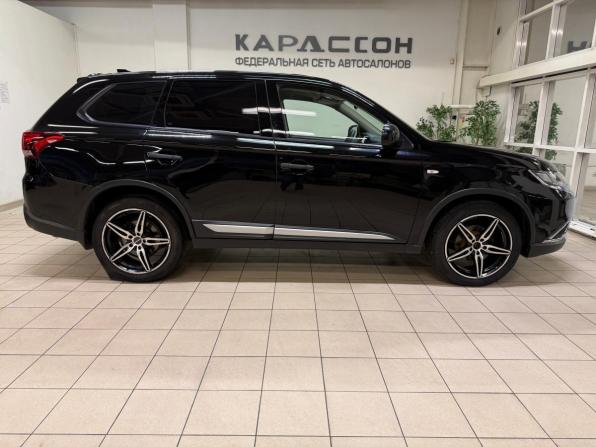 Mitsubishi Outlander III Рестайлинг 2 с пробегом 2017 года, цена 1 696 000 рублей, 149000 км, внедорожник, Автокод Объявления