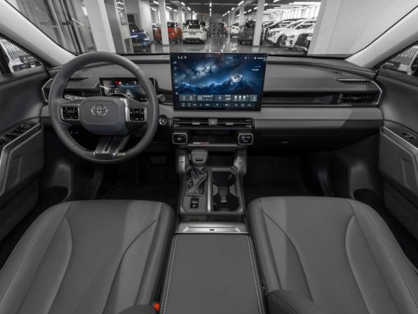 Toyota RAV4 VI (XA60) с пробегом 2026 года, цена 4 100 000 рублей, 11 км, внедорожник, Автокод Объявления