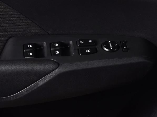Hyundai Solaris II с пробегом 2019 года, цена 1 399 999 рублей, 155536 км, седан, Автокод Объявления