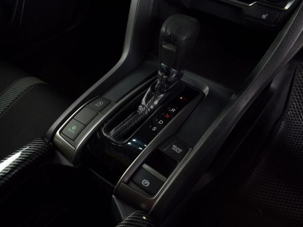 Honda Civic X с пробегом 2018 года, цена 1 799 999 рублей, 97503 км, хэтчбек, Автокод Объявления