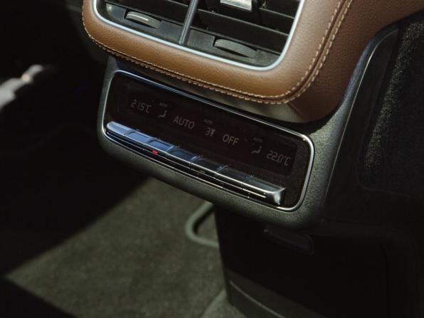 Новый Mercedes-Benz GLE II (V167) Рестайлинг 2025 года, цена 16 578 000 рублей, внедорожник, Автокод Объявления