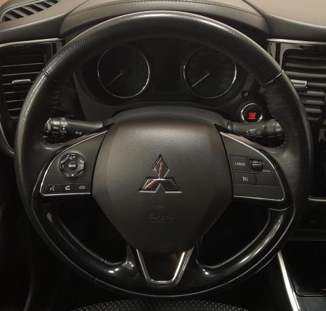 Mitsubishi Outlander III Рестайлинг 3 с пробегом 2019 года, цена 2 266 000 рублей, 109861 км, внедорожник, Автокод Объявления