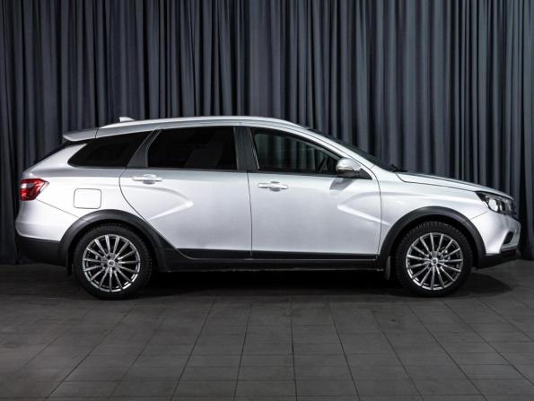 Lada (ВАЗ) Vesta I с пробегом 2022 года, цена 1 299 000 рублей, 52674 км, универсал, Автокод Объявления
