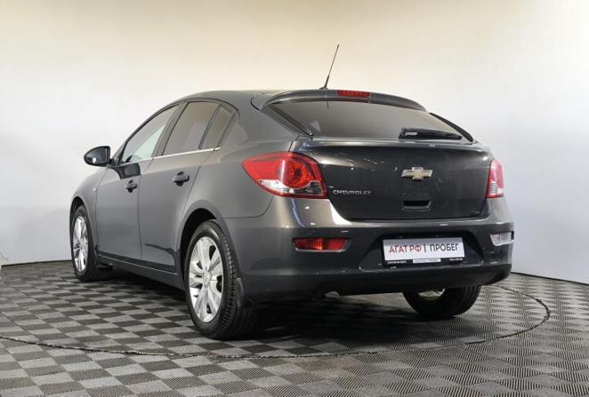 Chevrolet Cruze I Рестайлинг с пробегом 2013 года, цена 800 000 рублей, 121670 км, хэтчбек, Автокод Объявления