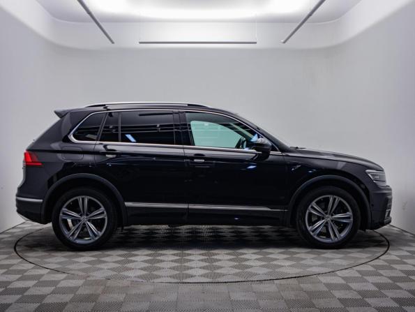 Volkswagen Tiguan II с пробегом 2019 года, цена 3 474 000 рублей, 81500 км, внедорожник, Автокод Объявления