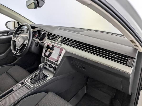 Volkswagen Passat B8 с пробегом 2019 года, цена 2 185 000 рублей, 75901 км, седан, Автокод Объявления