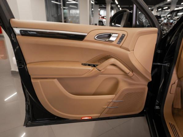 Porsche Cayenne II (958) с пробегом 2011 года, цена 1 895 000 рублей, 248920 км, внедорожник, Автокод Объявления
