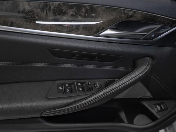 BMW 5 серии VII (G30/G31/G38) Рестайлинг с пробегом 2021 года, цена 4 500 000 рублей, 99701 км, седан, Автокод Объявления