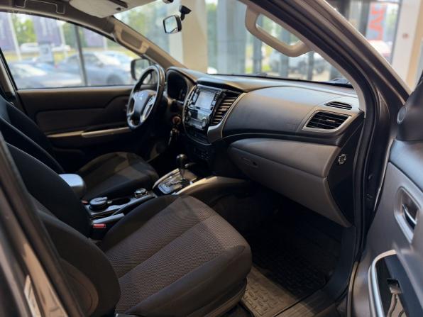 Mitsubishi L200 V с пробегом 2017 года, цена 2 450 000 рублей, 55000 км, offers.body_type.unknown, Автокод Объявления