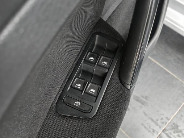 Volkswagen Golf VII с пробегом 2014 года, цена 999 000 рублей, 248330 км, хэтчбек, Автокод Объявления